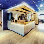 酒店 瓦朗斯宜必思快捷酒店 2*
