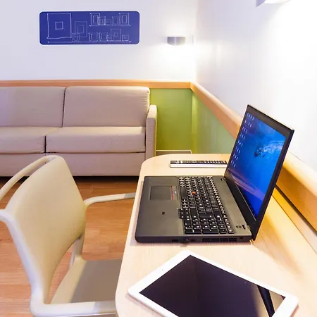 Ibis Budget Sud מלון ואלנס