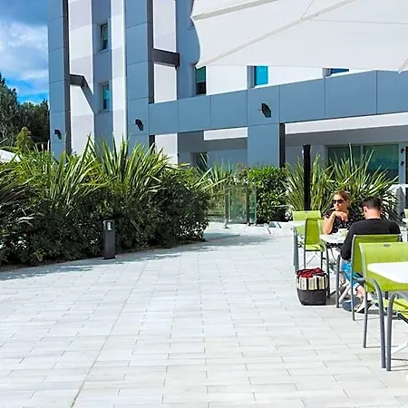 Ibis Budget Sud Hotel 2*